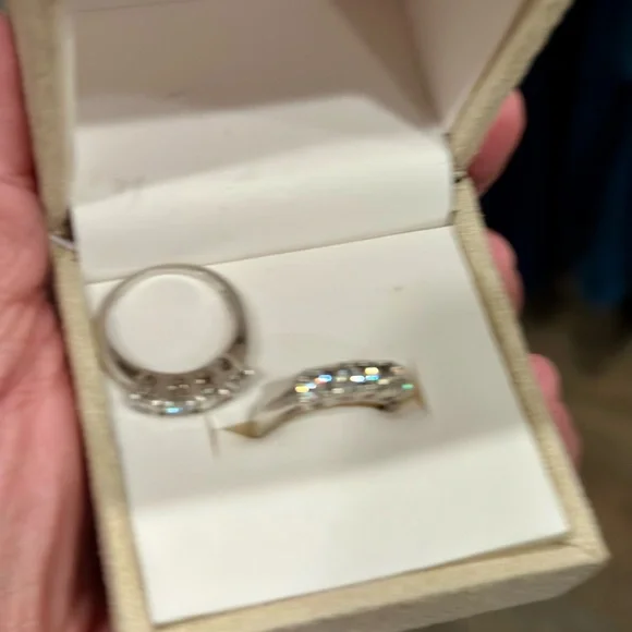 Moissanite 4-stone silver band Rings (2 bands) - Picture 4 of 4